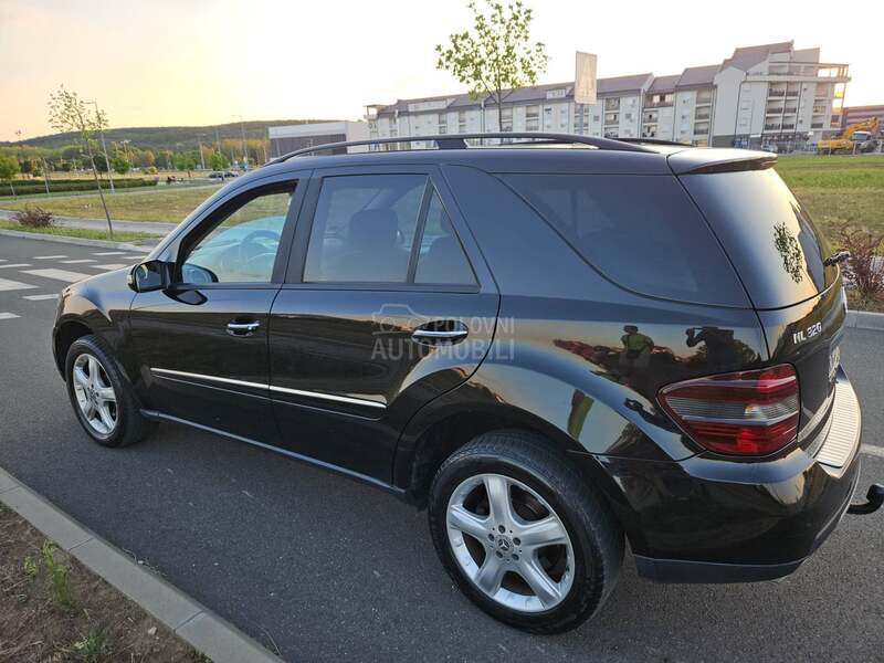 Mercedes Benz ML 320 CDI reg godinu