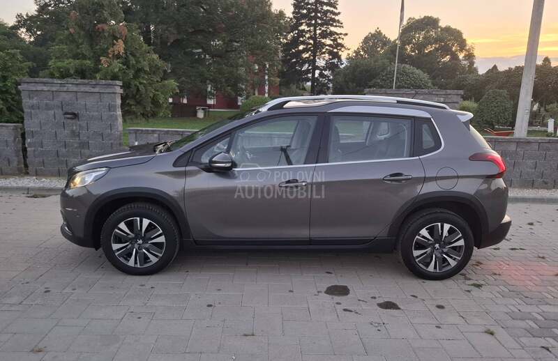 Peugeot 2008 ALLURE 1.2