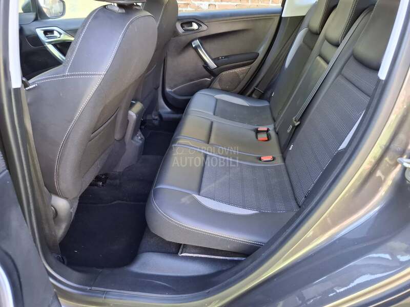 Peugeot 2008 ALLURE 1.2