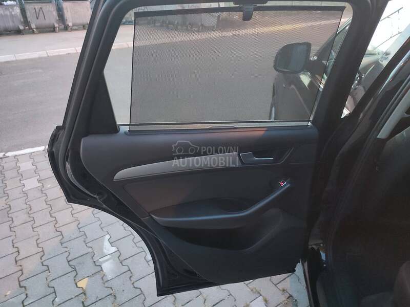 Audi Q5 2 0190XenNavAT
