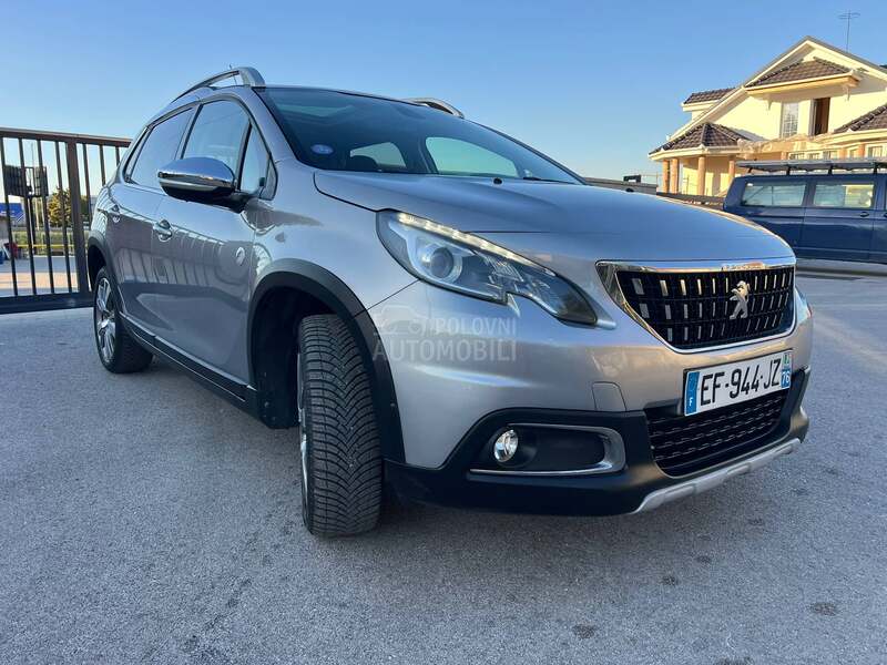 Peugeot 2008 CROSSWAY pano/navs