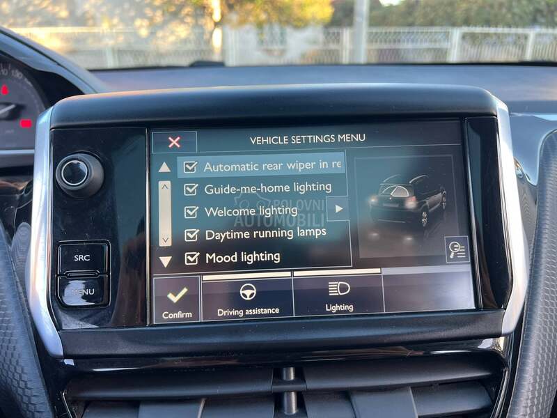 Peugeot 2008 CROSSWAY pano/navs