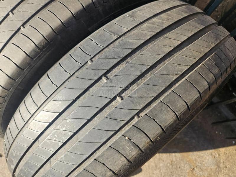 Michelin 215/65 R17 Letnja