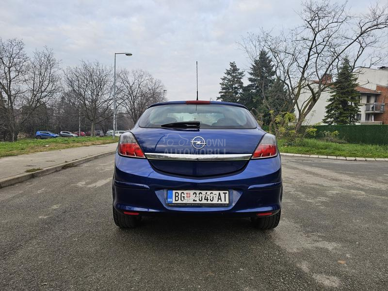 Opel Astra H 1.9 Mjet  GTC