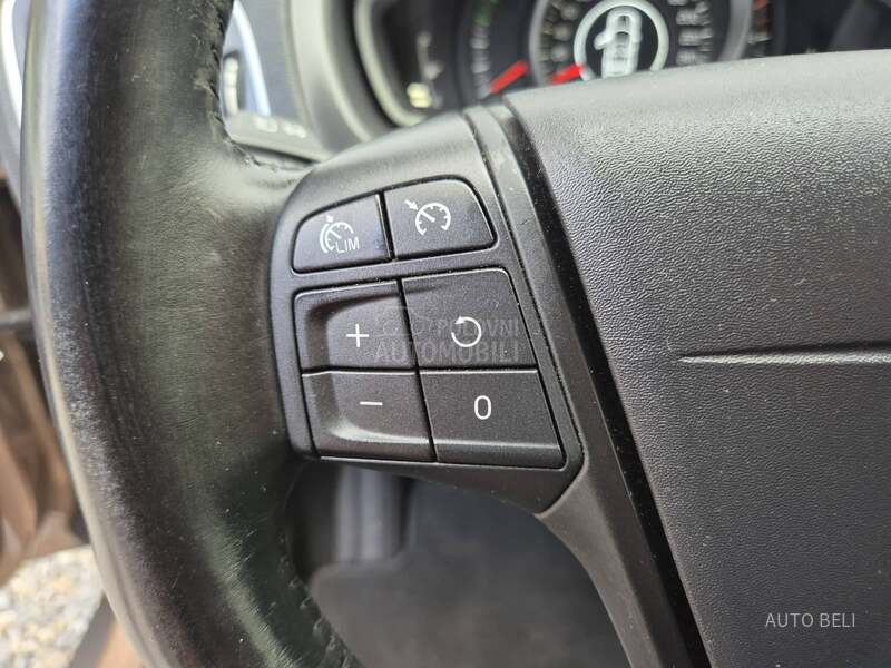 Volvo V40 Cross Country