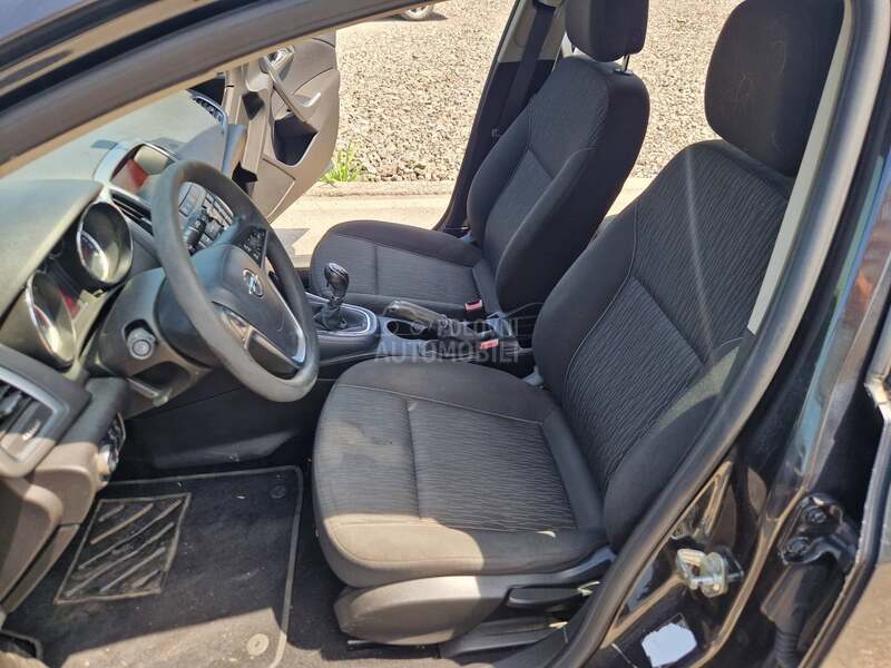 Opel Astra J A K C I J A