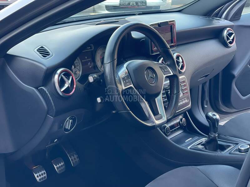 Mercedes Benz A 180 3xAMG P A N O