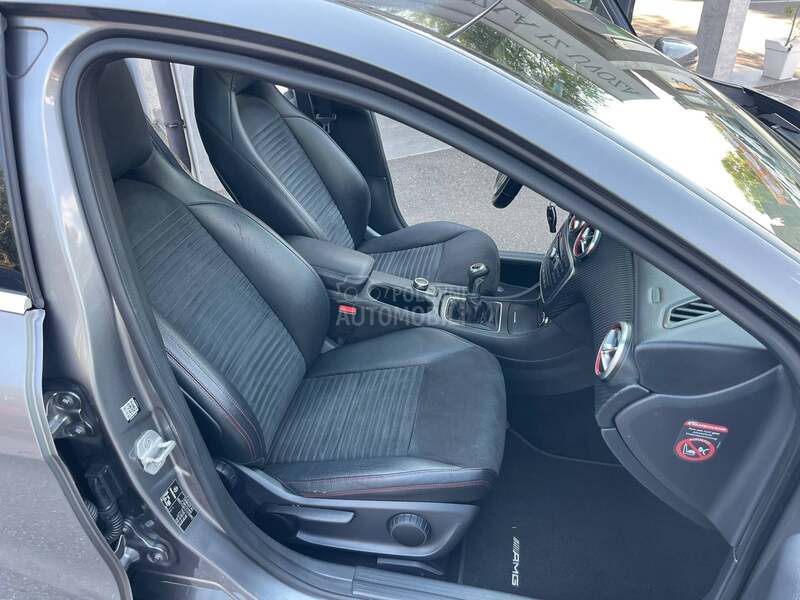 Mercedes Benz A 180 3xAMG P A N O