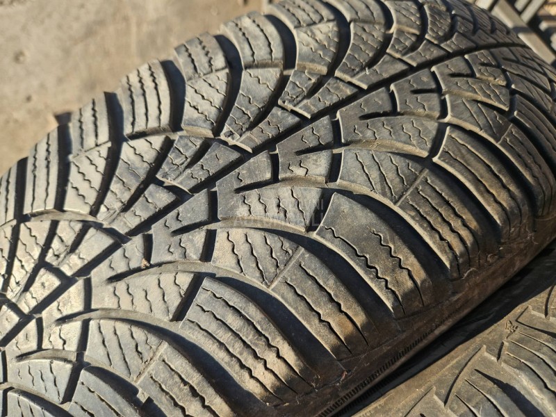 Goodyear 185/60 R15 Sve sezone