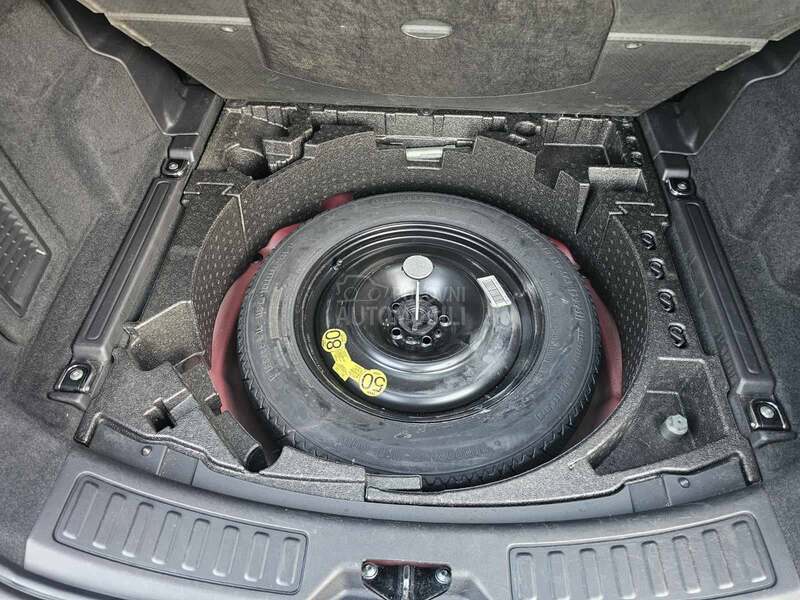 Land Rover Discovery Sport 2.0 TD4 4WD