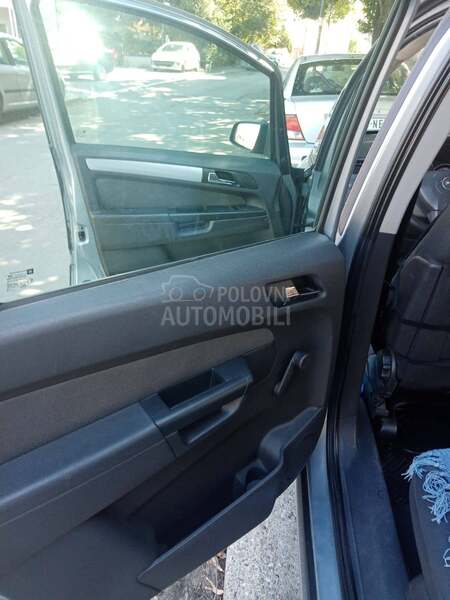 Opel Zafira 1.9 CDTI