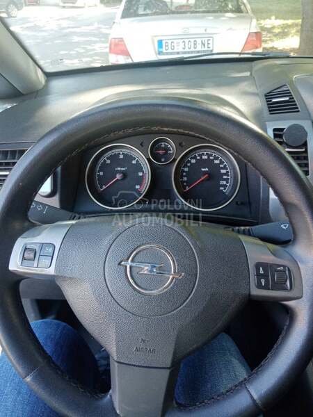 Opel Zafira 1.9 CDTI