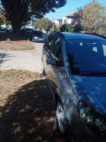 Opel Zafira 1.9 CDTI