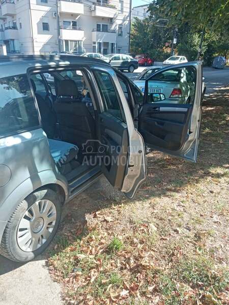 Opel Zafira 1.9 CDTI