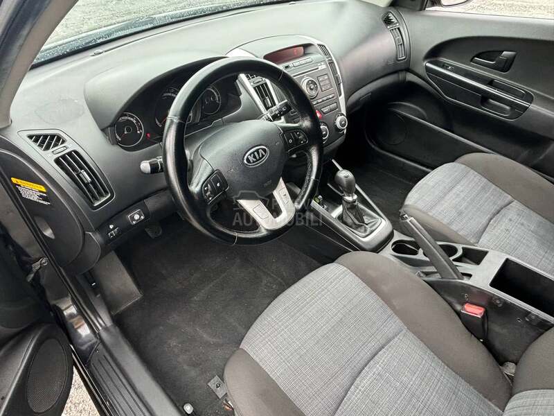 Kia cee`d 1.4 P L I N