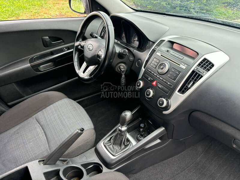 Kia cee`d 1.4 P L I N