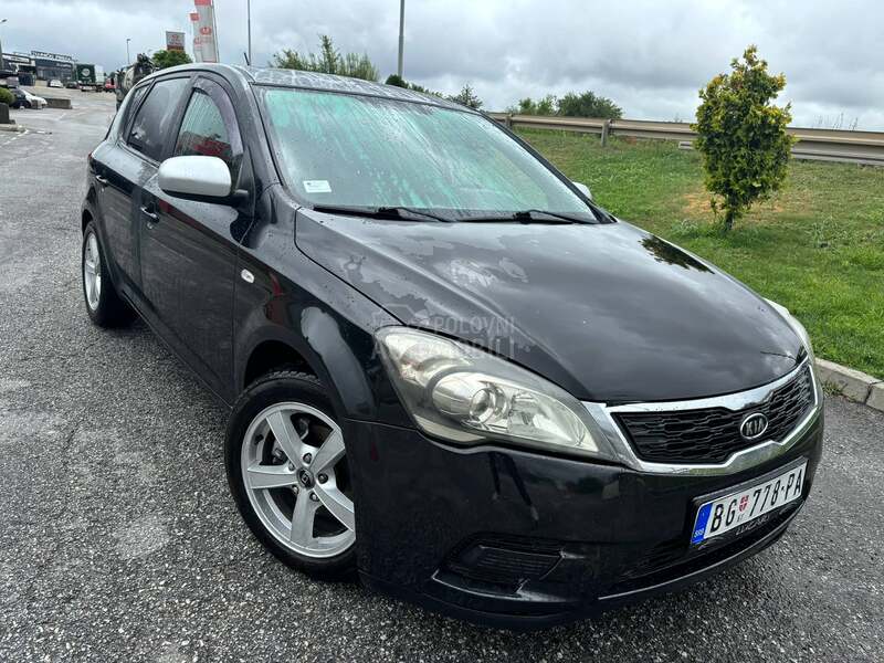 Kia cee`d 1.4 P L I N