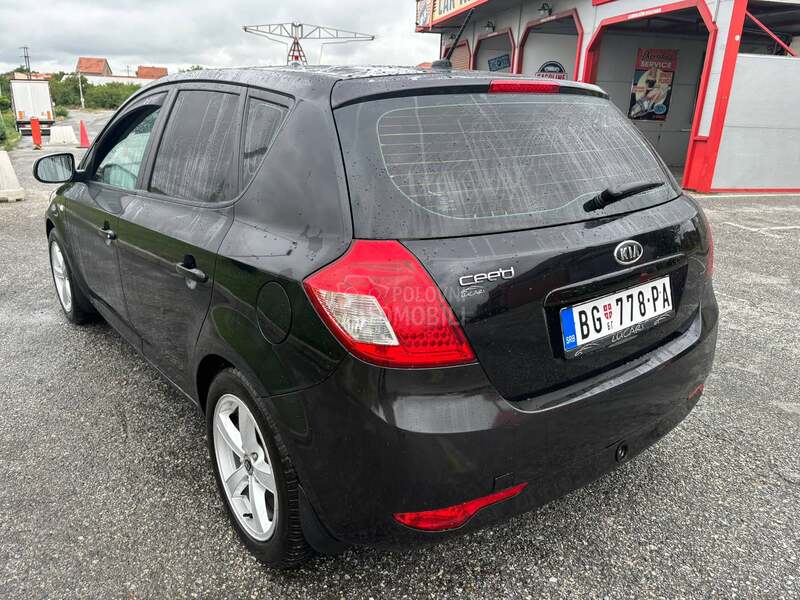 Kia cee`d 1.4 P L I N