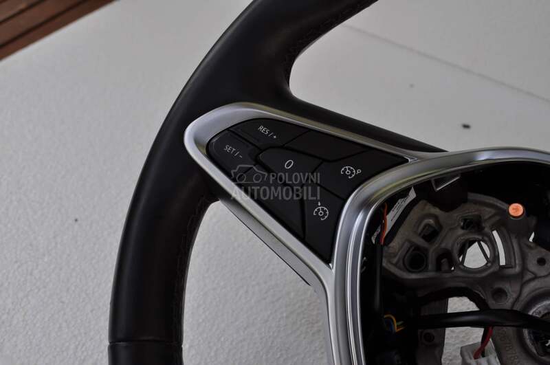Multifunkcionalni volan Clio 5