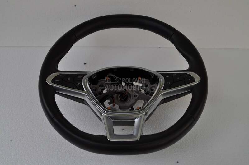 Multifunkcionalni volan Clio 5
