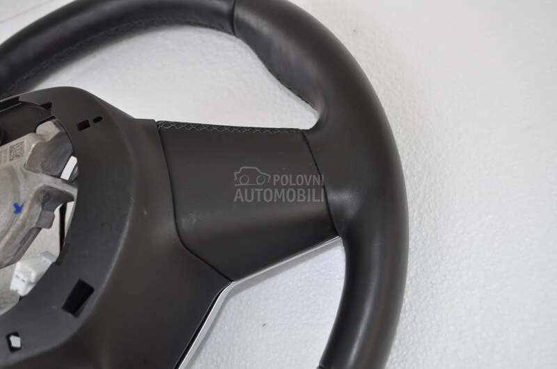 Multifunkcionalni volan Clio 5