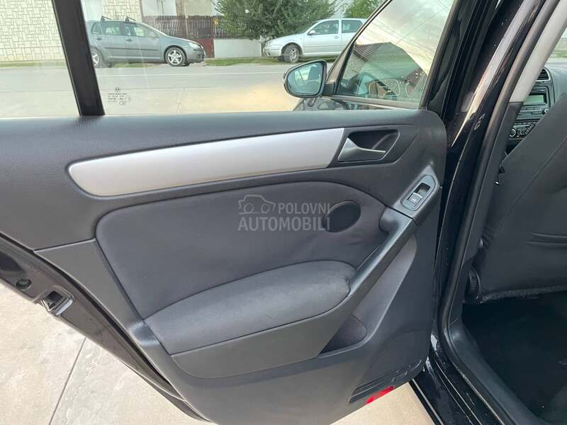 Volkswagen Golf 6 1.6  TDI
