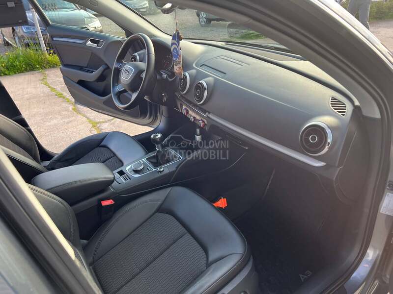 Audi A3 1.6TDI PANO