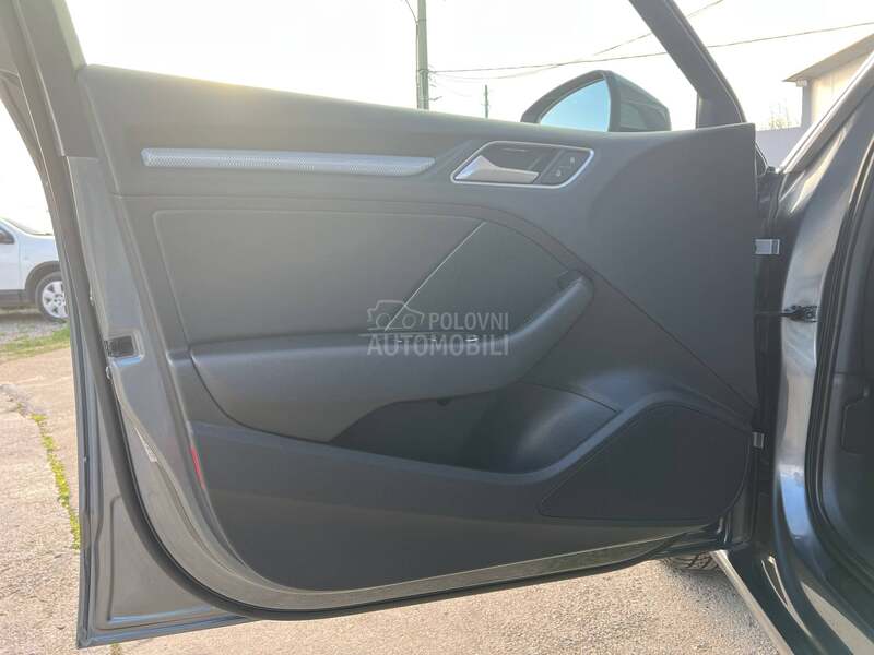 Audi A3 1.6TDI PANO