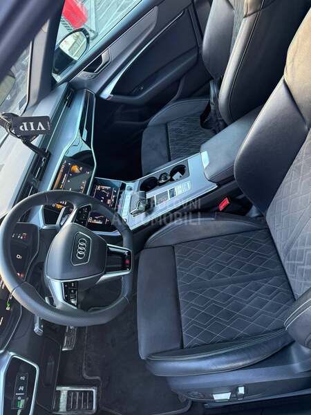 Audi S6 
