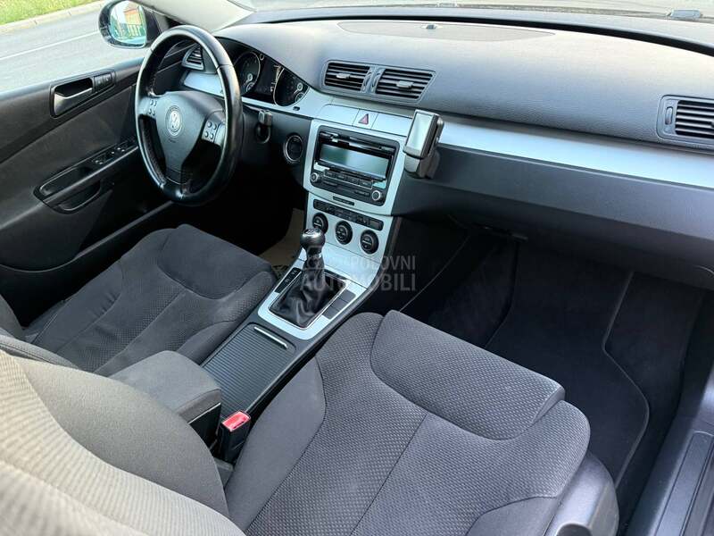 Volkswagen Passat B6 2.0 tdi /COMORAIL/