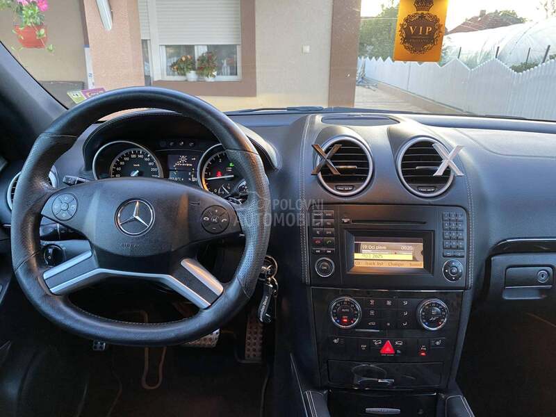 Mercedes Benz ML 300 CDI Grand edition