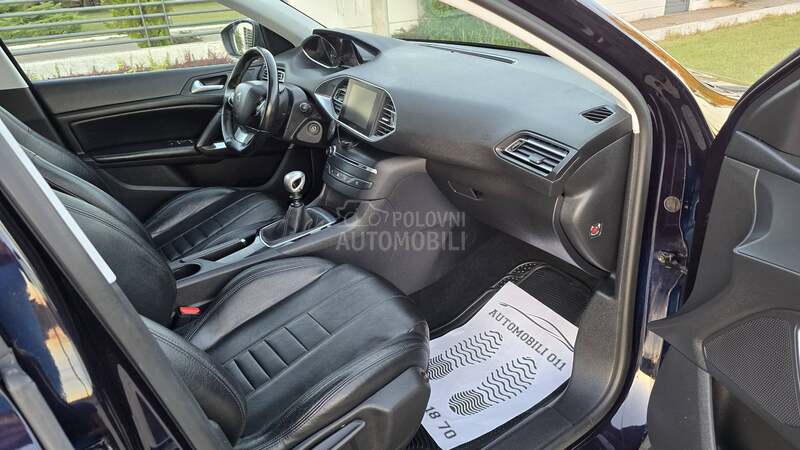 Peugeot 308 1.6 eHDI PANOR