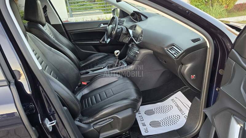 Peugeot 308 1.6 eHDI PANOR