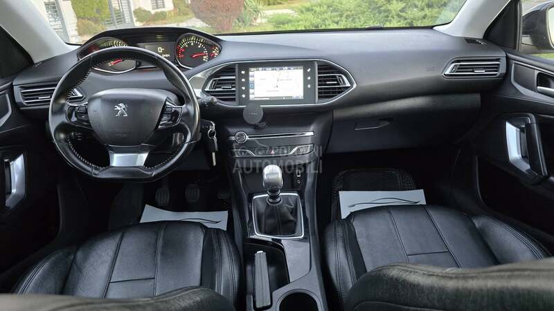 Peugeot 308 1.6 eHDI PANOR
