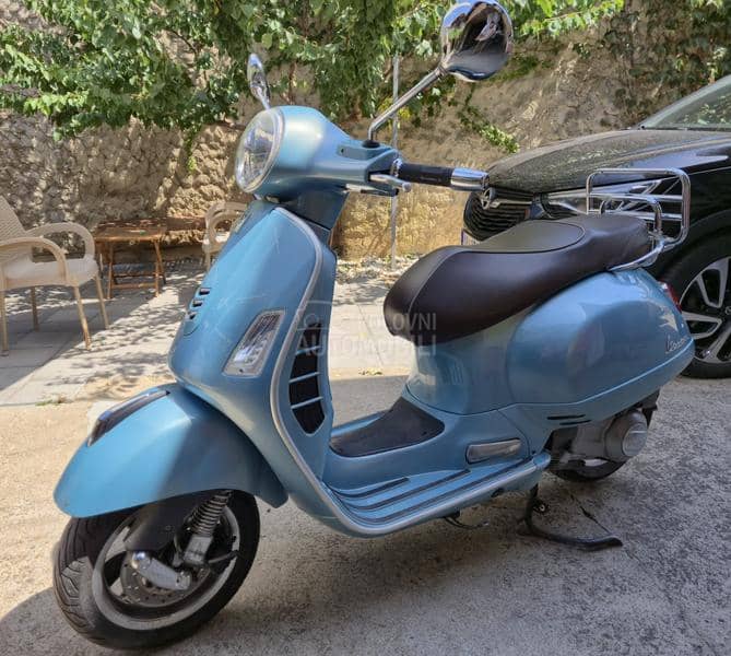 Vespa gts 300