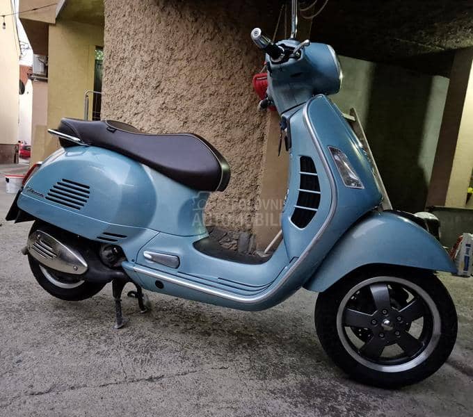 Vespa gts 300