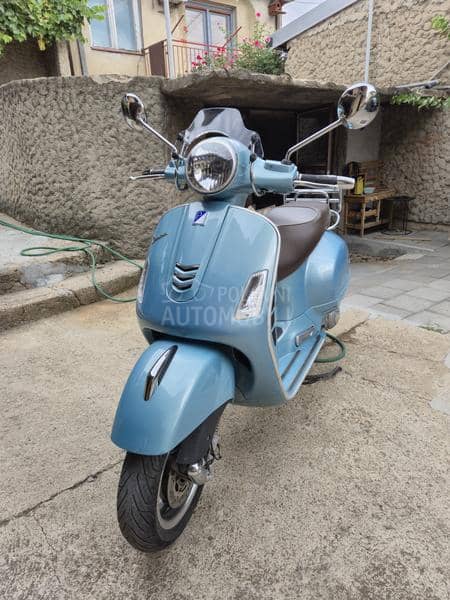 Vespa gts 300