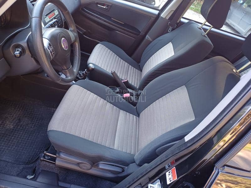 Fiat Sedici 164000 k.m 4 X4 Fiat Sedici 164000 k.m 4 X4