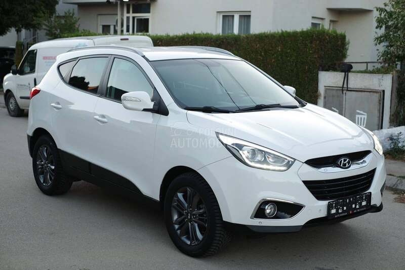 Hyundai ix35 1.7CRDi PREMIUM CH