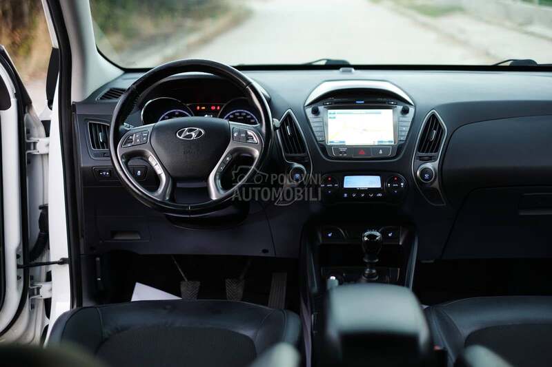 Hyundai ix35 1.7CRDi PREMIUM CH
