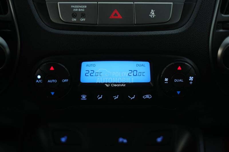 Hyundai ix35 1.7CRDi PREMIUM CH