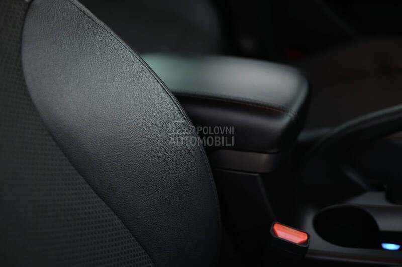 Hyundai ix35 1.7CRDi PREMIUM CH