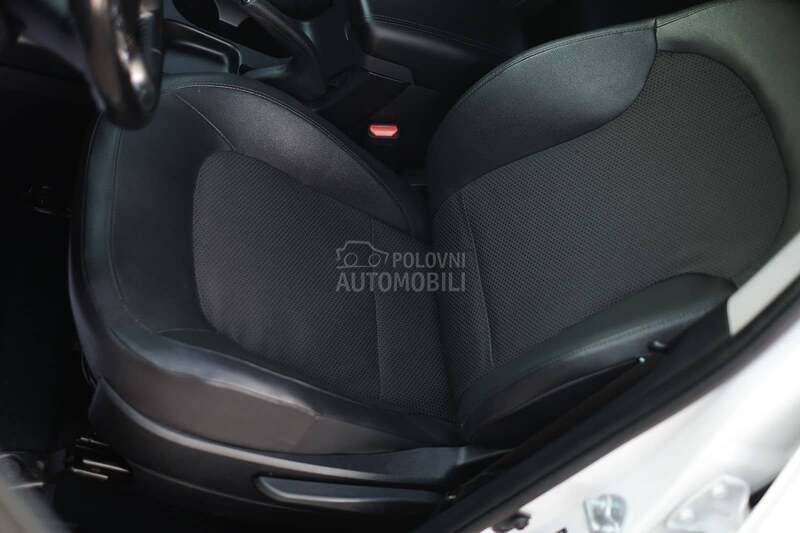 Hyundai ix35 1.7CRDi PREMIUM CH