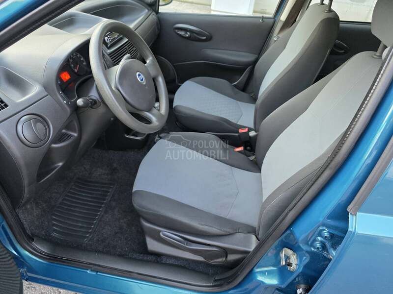 Fiat Punto BUKVALNO NOV