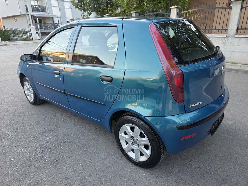 Fiat Punto BUKVALNO NOV
