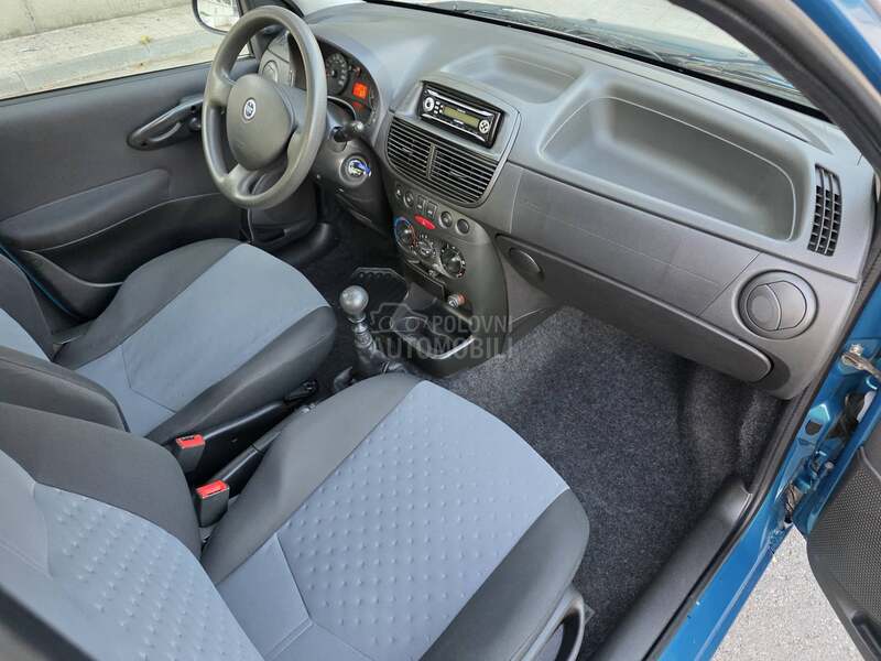 Fiat Punto BUKVALNO NOV