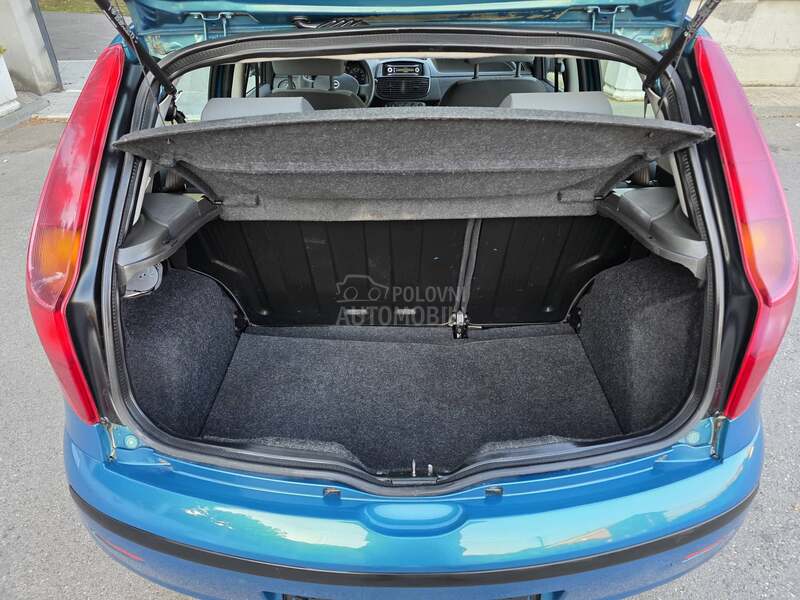 Fiat Punto BUKVALNO NOV