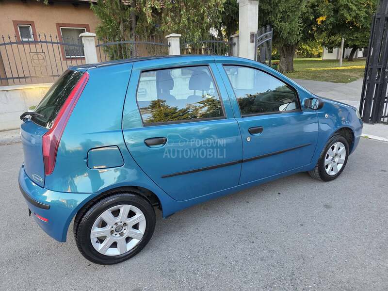 Fiat Punto BUKVALNO NOV
