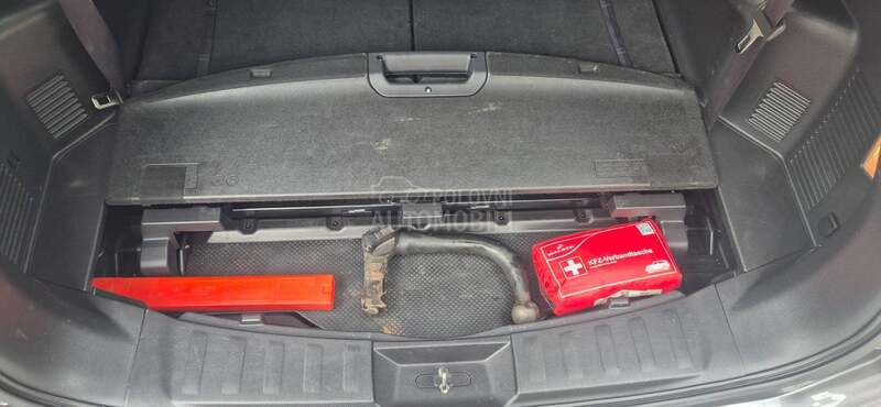 Nissan X-Trail 7.sedista TEKNA