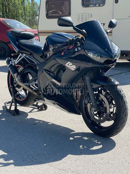 Yamaha R6